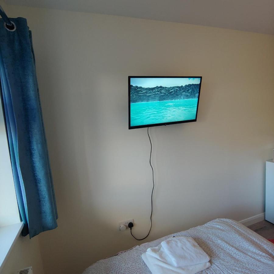 ווטפורד Ensuite Master Bedroom, Private Bathroom, Inside Family Home, Walking Distance To Harry Potter מראה חיצוני תמונה