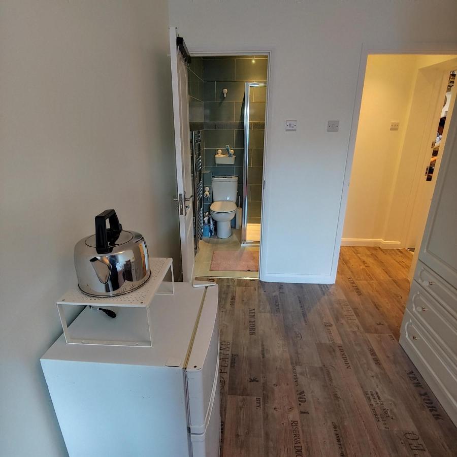 ווטפורד Ensuite Master Bedroom, Private Bathroom, Inside Family Home, Walking Distance To Harry Potter מראה חיצוני תמונה