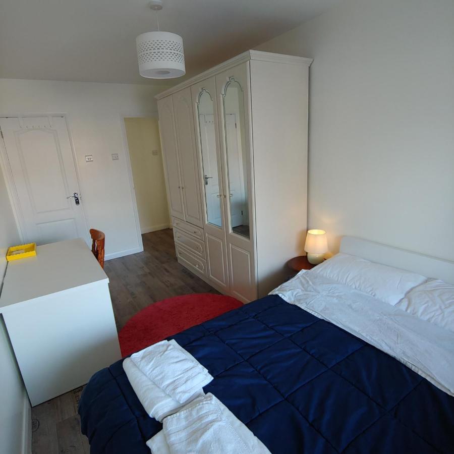 ווטפורד Ensuite Master Bedroom, Private Bathroom, Inside Family Home, Walking Distance To Harry Potter מראה חיצוני תמונה