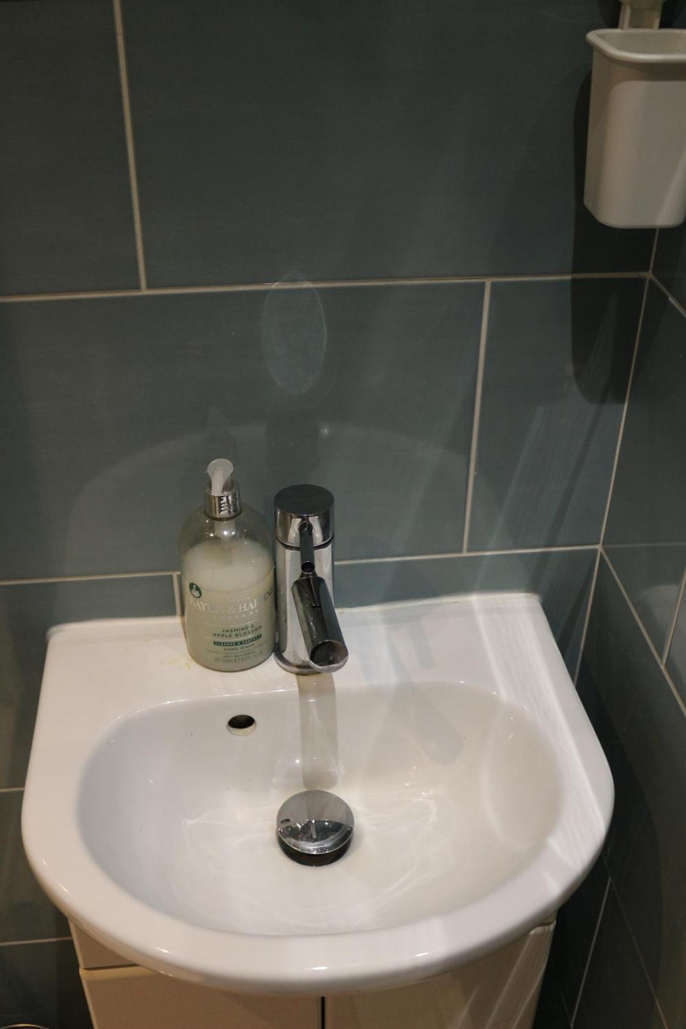 ווטפורד Ensuite Master Bedroom, Private Bathroom, Inside Family Home, Walking Distance To Harry Potter מראה חיצוני תמונה